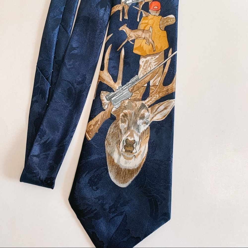Rare Renaissance Handmade Deer & Hunting‎ Navy Neck Tie